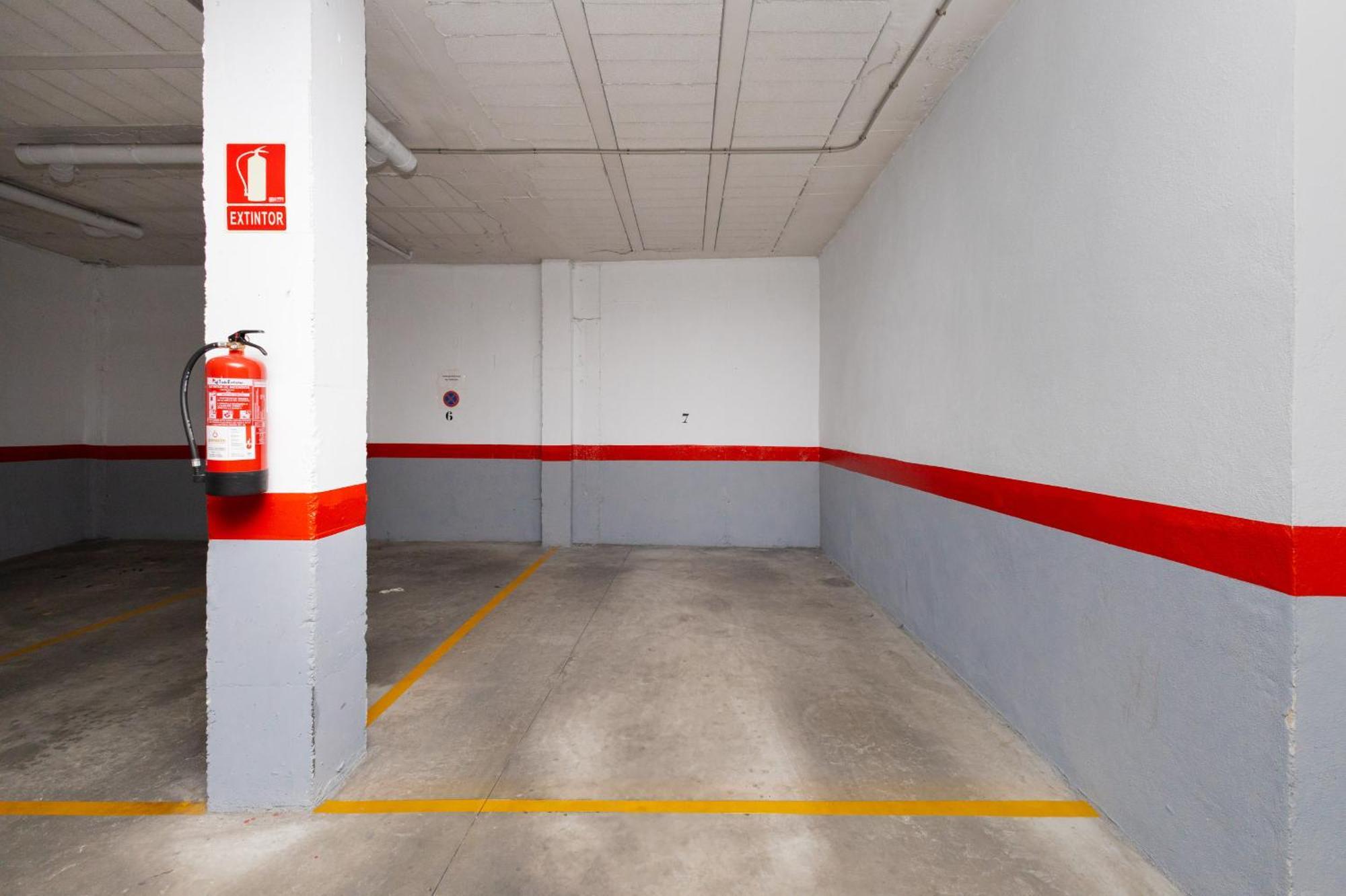 Ferienwohnung C21 Trendy 2 Bdr & Parking Downtown Málaga Exterior foto